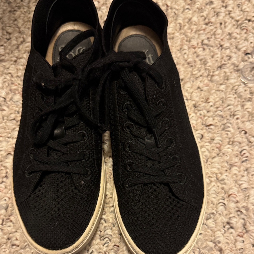Sofft Black Knit Casual Sneakers